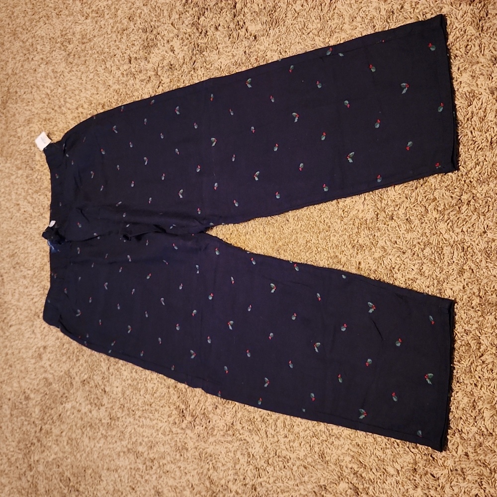Old Navy Flannel Holly Berry Pajama Pants
